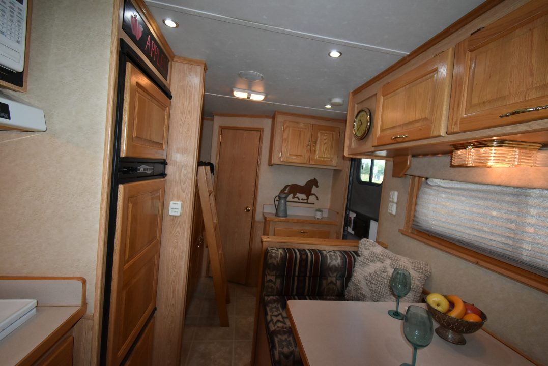 Used 2003 Jamco Series 2000 Horse Trailer