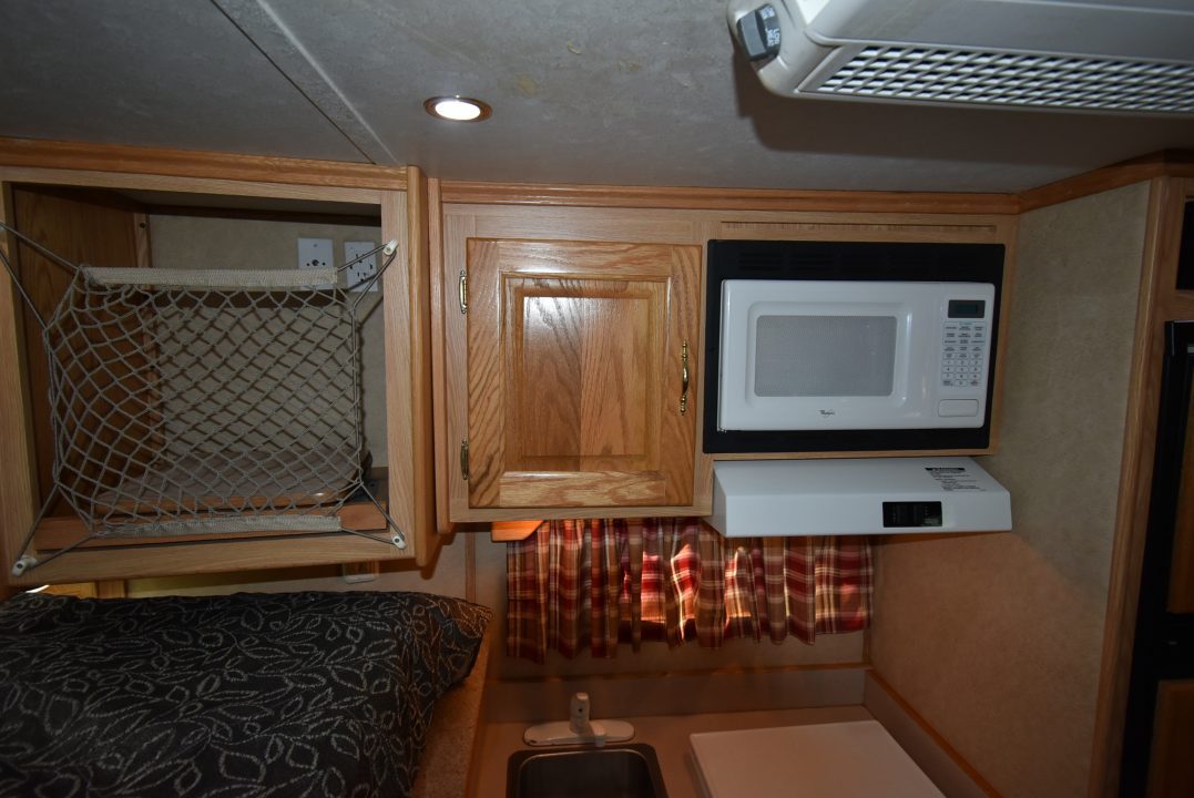 Used 2003 Jamco Series 2000 Horse Trailer