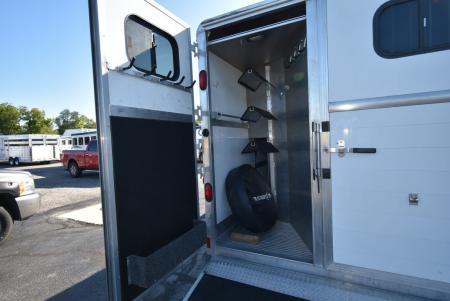 Used 2003 Jamco Series 2000 Horse Trailer