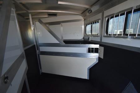 Used 2003 Jamco Series 2000 Horse Trailer