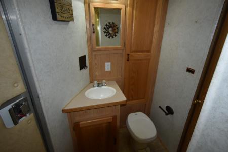 Used 2003 Jamco Series 2000 Horse Trailer