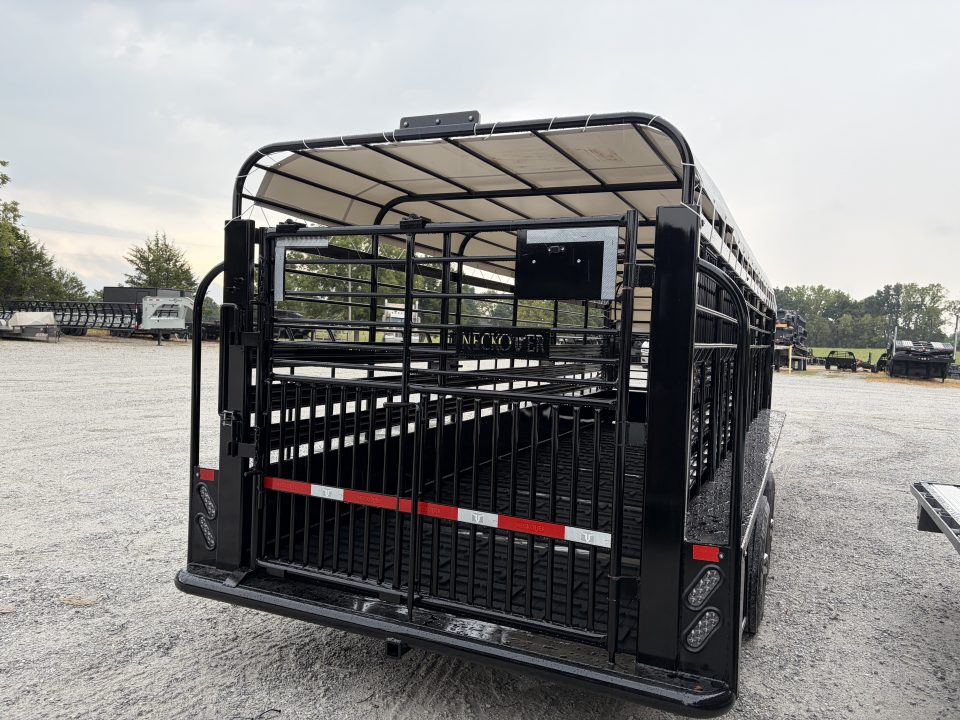 New 2026 Neckover 2026 NECKOVER 6'8X24X6'6"/RUBBER CLEATED FLOOR/2- INSIDE CUT GATES/COMBO REAR GATE/ESCAPE DOOR/BAR TOP W/TARP Stock / Stock Combo Trailer