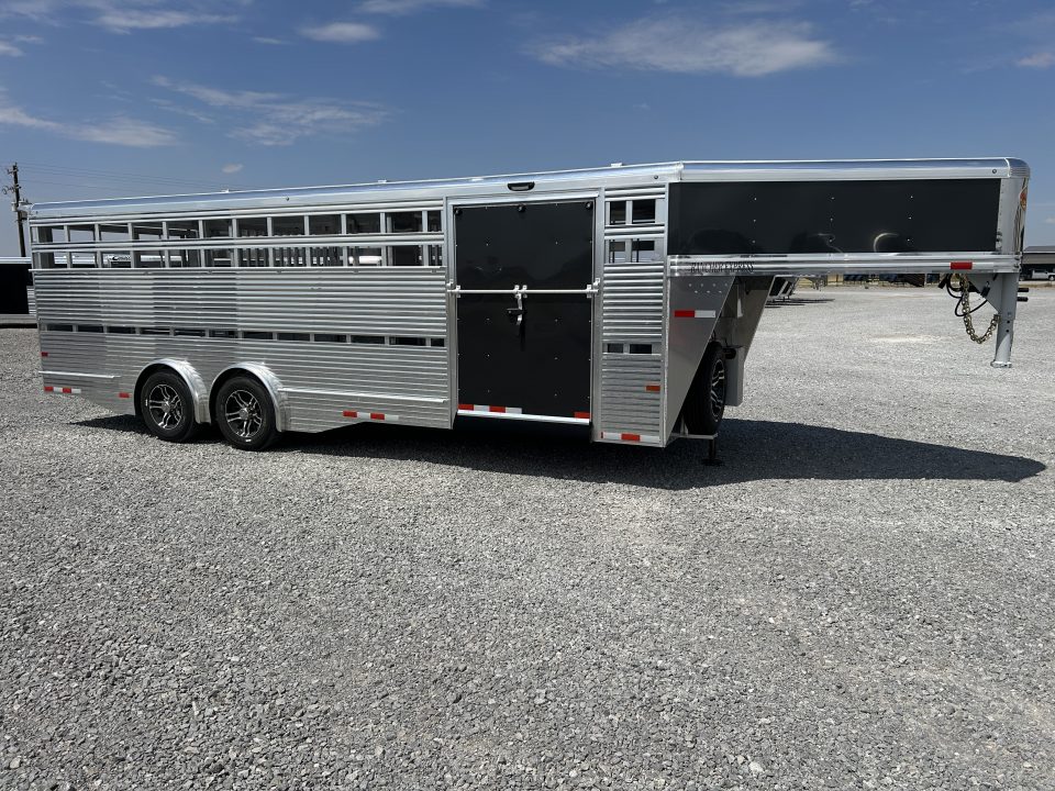 New 2027 Sundowner Rancher Express 2725