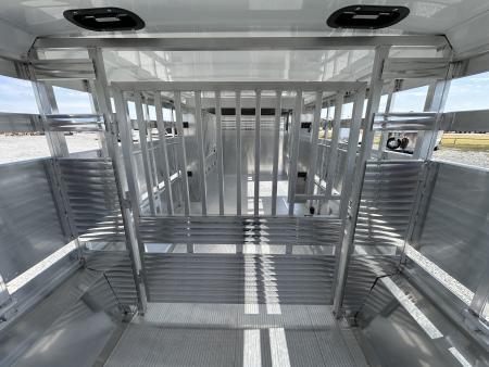 New 2027 Sundowner Rancher Express 2725