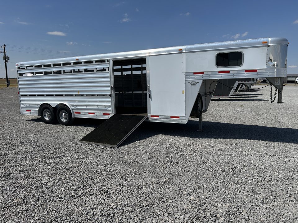 Used 2017 Exiss Trailers 8024 Stock / Stock Combo Trailer
