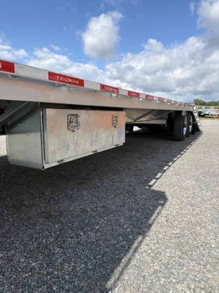 New 2027 Triumph Trailers GDTGN-TA102X32-12K Gooseneck Bodies