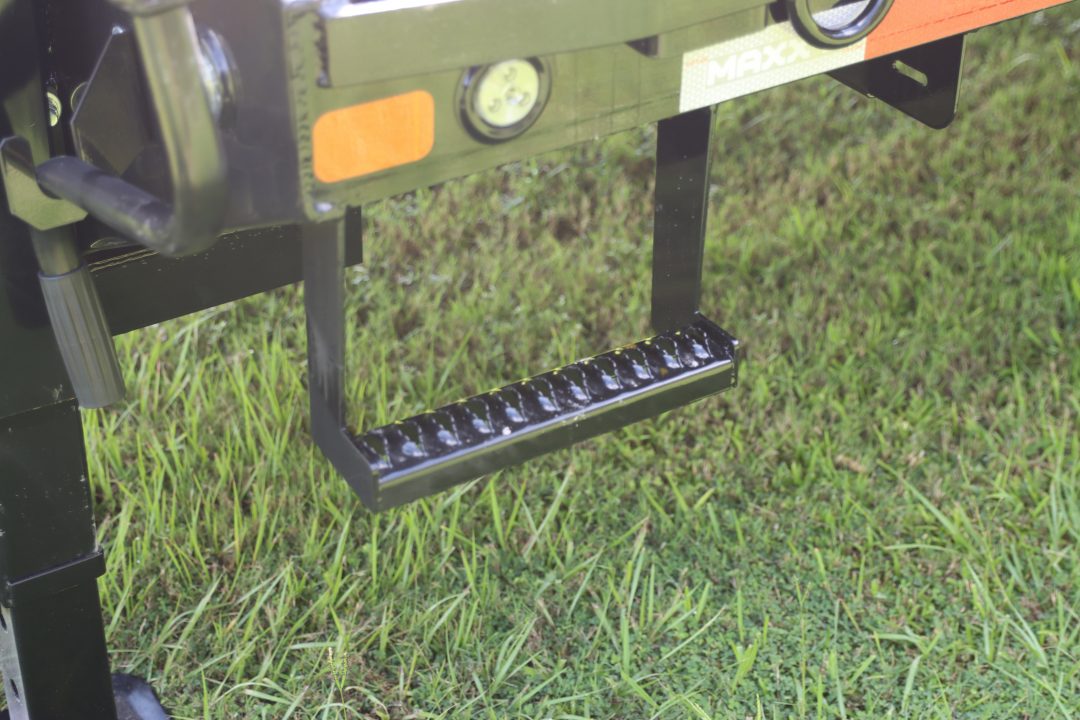 New 2027 8.5X40 MAXX-D GOOSENECK EQUIPMENT TRAILER