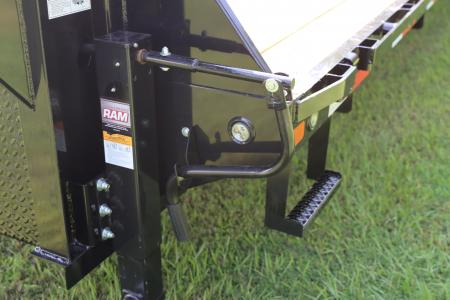 New 2027 8.5X40 MAXX-D GOOSENECK EQUIPMENT TRAILER