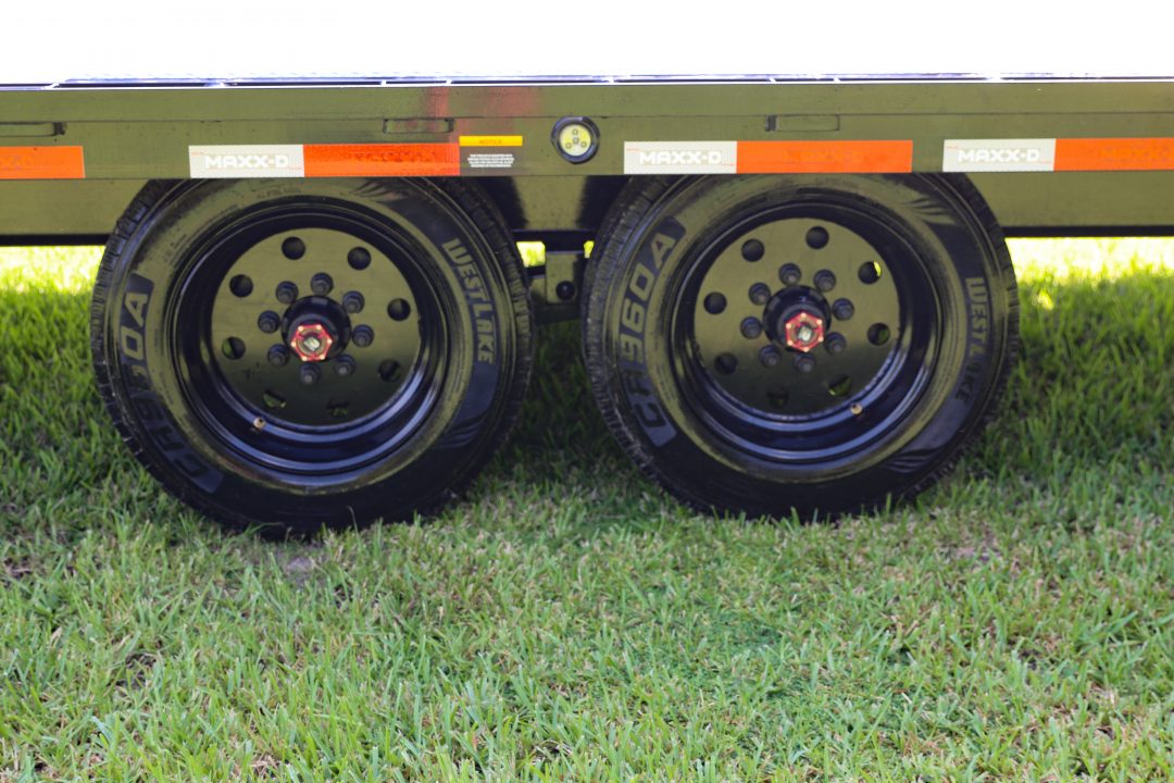 New 2027 8.5X20 MAXX-D EQUIPMENT TRAILER