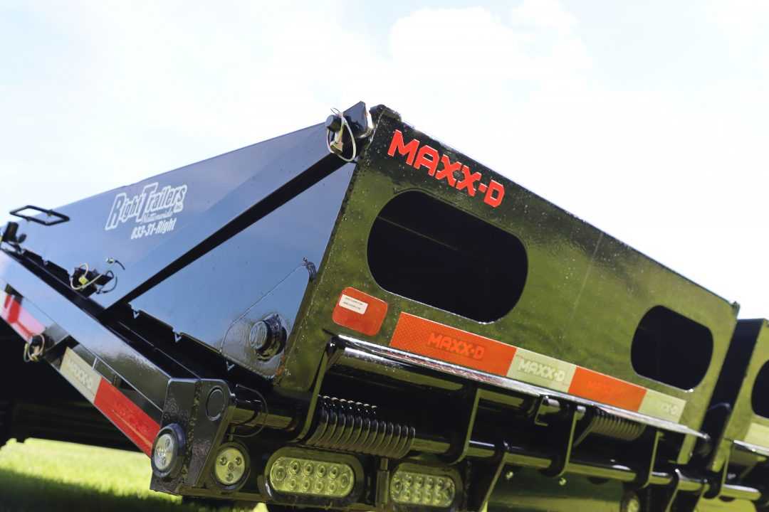 New 2027 8.5X20 MAXX-D EQUIPMENT TRAILER