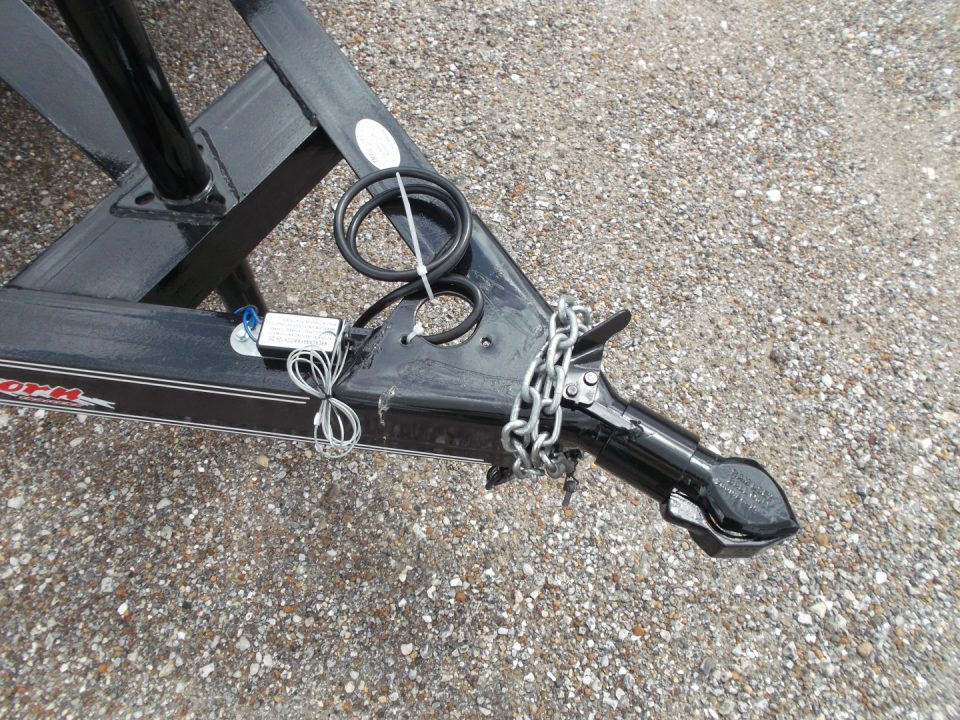 New 2026 Longhorn Trailers 83x16 7K Car Hauler / Racing Trailer / 2ft Dovetail / 5ft Stow Away Ramps / Electric Brakes / LED Lights