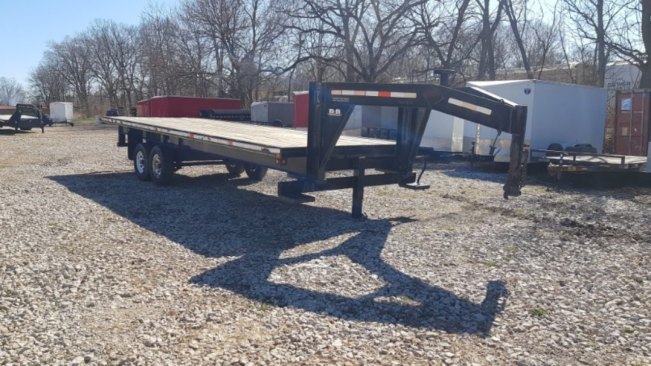 Used 2004 B&B 8.5 x 24' Gooseneck 14K Flatbed Trailer