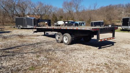 Used 2004 B&B 8.5 x 24' Gooseneck 14K Flatbed Trailer