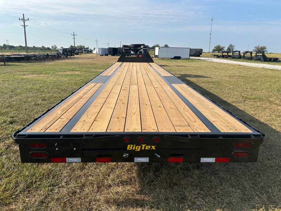 New 2027 Big Tex 102x40 Tandem 17.5K GN Straight Deck w/ Slide In Ramps
