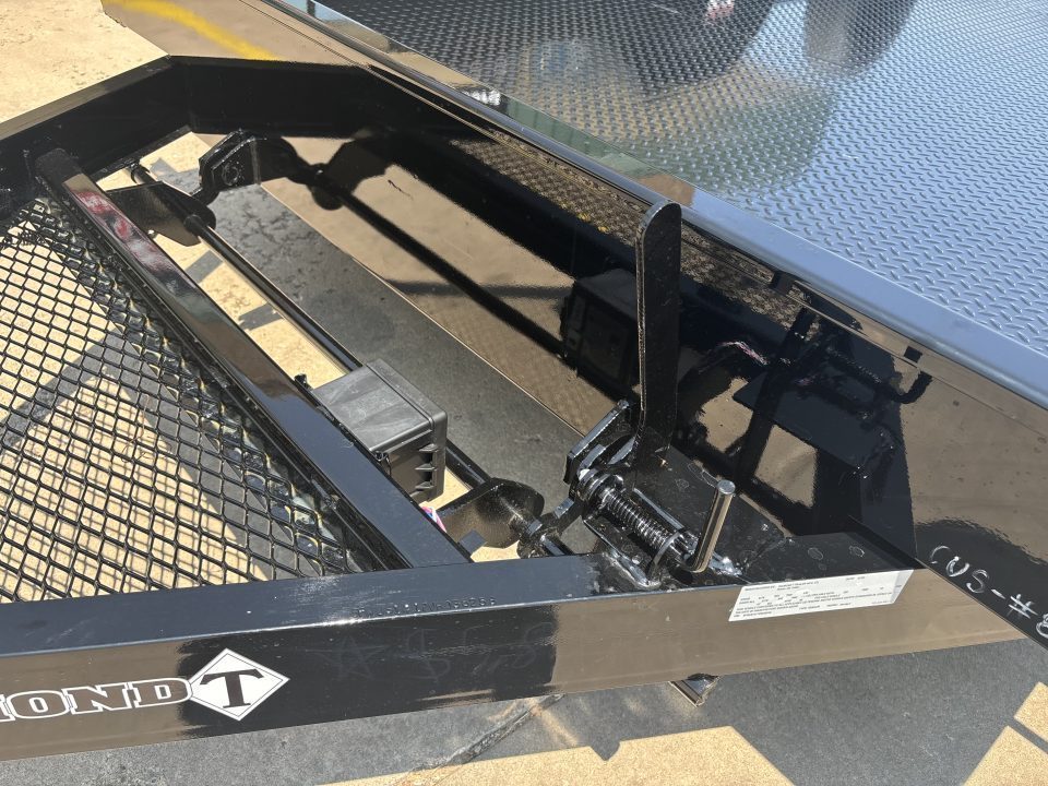 New #038605 2027 DIAMOND T SLT 14 X 79 SINGLE AXLE 7K SCISSOR LIFT TILT TRAILER W/ SPARE