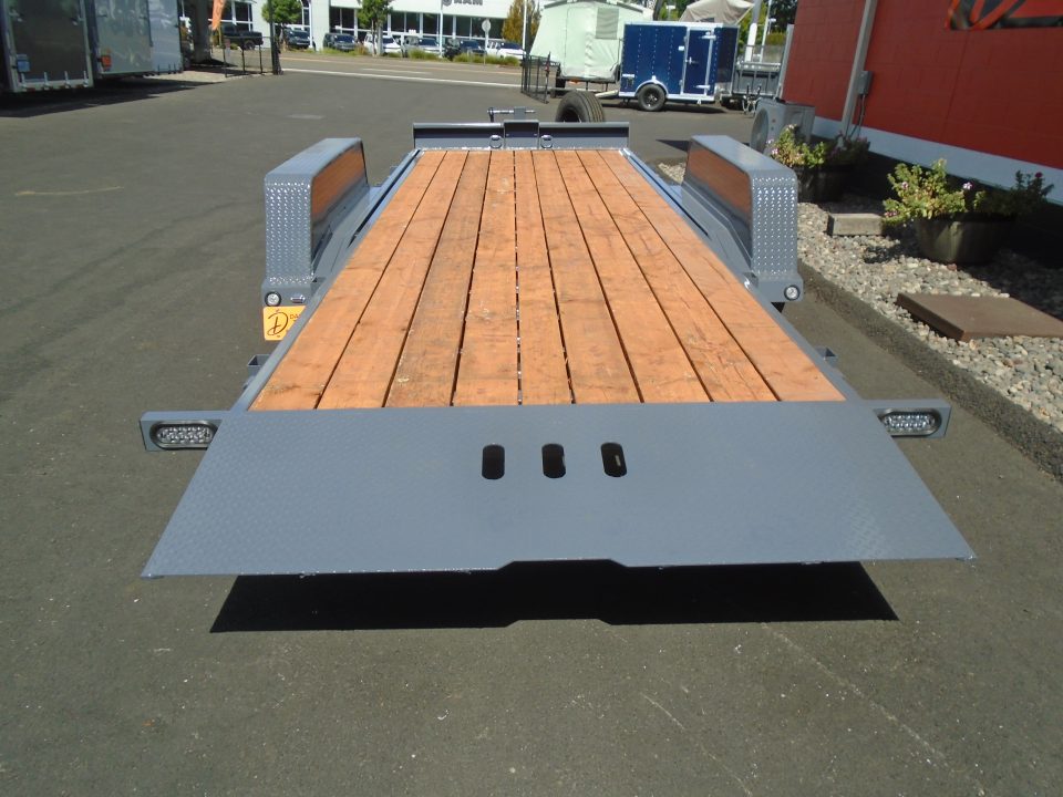 New 2027 TILT DECK EQUIPMENT VERSATILE 8X20