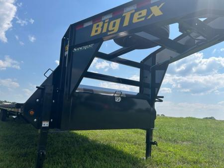 New 2027 Big Tex 102x40 Tandem 17.5K GN Straight Deck w/ Slide In Ramps