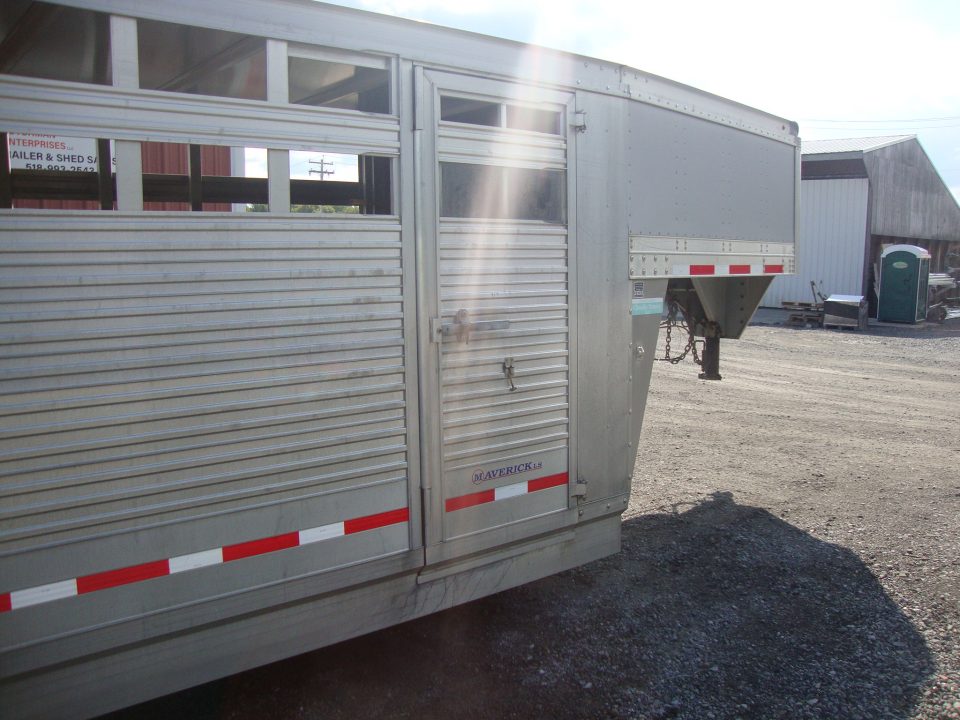 Used 2017 EBY Trailers Maverick 7x20 Gooseneck Bodies