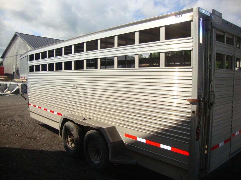 Used 2017 EBY Trailers Maverick 7x20 Gooseneck Bodies
