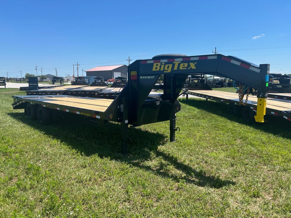 New 2027 Big Tex 102x25 Tandem 23.9K GN Flatbed w/ Mega Ramps, Load Lights, & 2-Speed Jacks