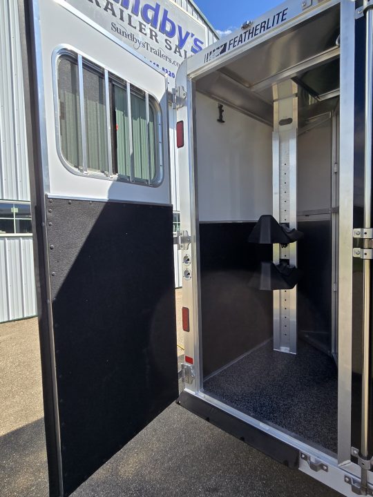 New 2026 Featherlite 9400-7248-STD 2 Horse
