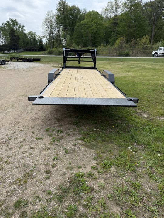 New 2026 Load Trail 24' GOOSENECK POWER Tilt Trailer