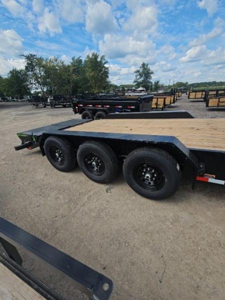 New 2027 Load Trail 22' Equipment Trailer Axle W/Max Ramps