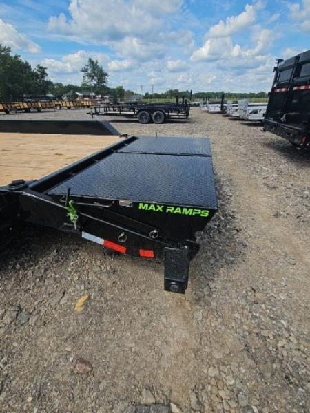 New 2027 Load Trail 24' Equipment Trailer Axle W/Max Ramps