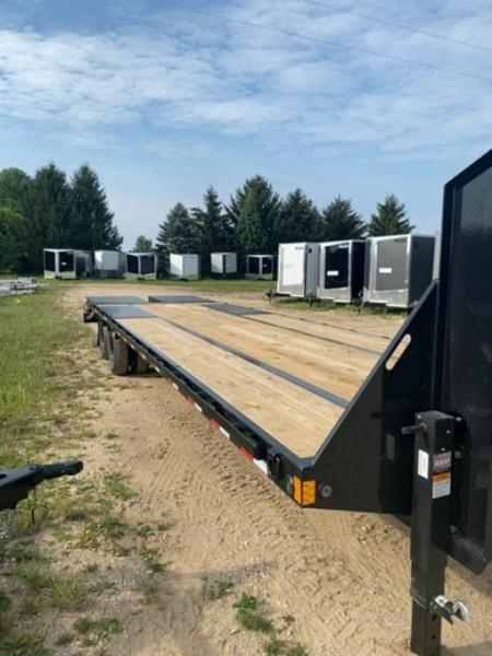 New 2027 Load Trail 102"X32' MAX RAMPS Gooseneck Bodies