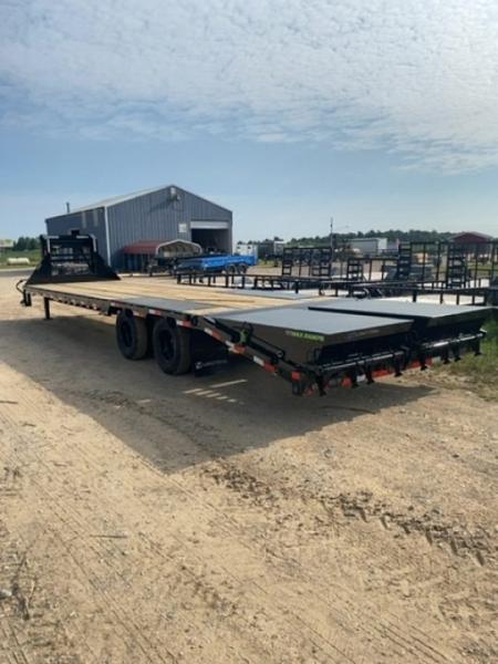 New 2027 Load Trail 102"X32' MAX RAMPS Gooseneck Bodies