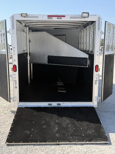 Used 2009 Exiss 3 Horse Gooseneck Horse Trailer