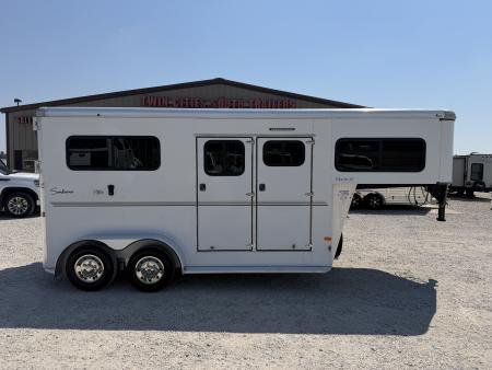 Used 2014 Sundowner 2 Horse Gooseneck Horse Trailer