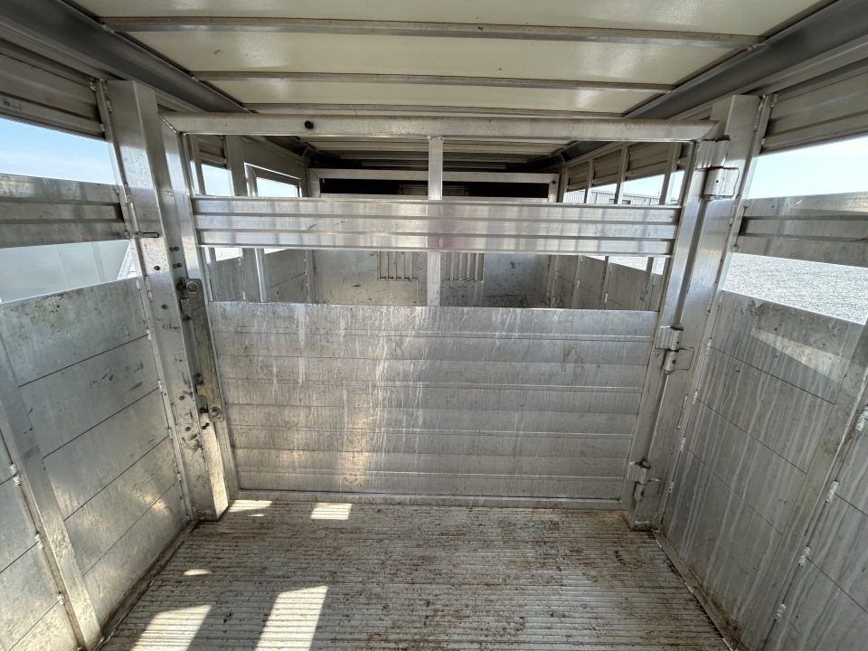 Used 2022 Titan Gooseneck 220
