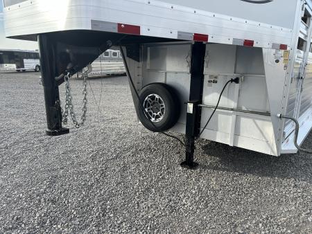Used 2022 Titan Gooseneck 220