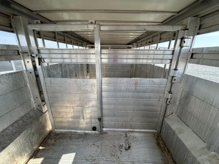 Used 2022 Titan Gooseneck 220