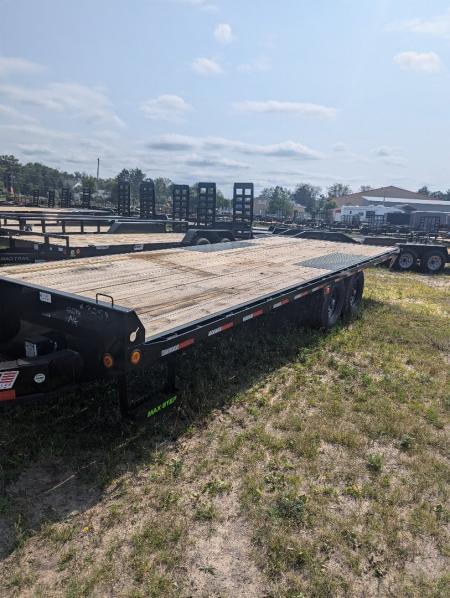 New 2024 Load Trail 22'x102" Equipment Deckover Trailer