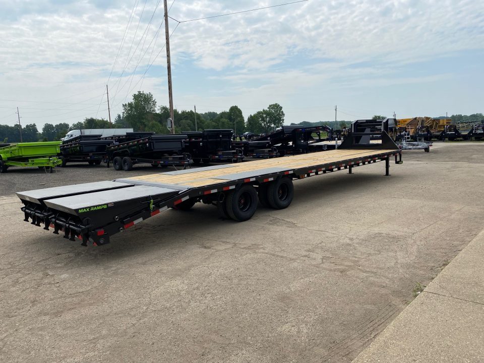New 2026 Load Trail 102x36 Low-Pro 24k w/Max Ramps Gooseneck Bodies