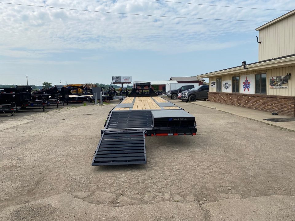 New 2026 Load Trail 102x36 Low-Pro 24k w/Max Ramps Gooseneck Bodies