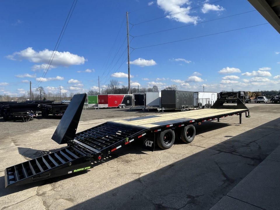 New 2027 Load Trail 102X30 24K Gooseneck Trailer With Max Ramps Gooseneck Bodies