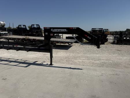 New 2026 T&B Welding & Trailers 42' IN LINE Hay Trailer