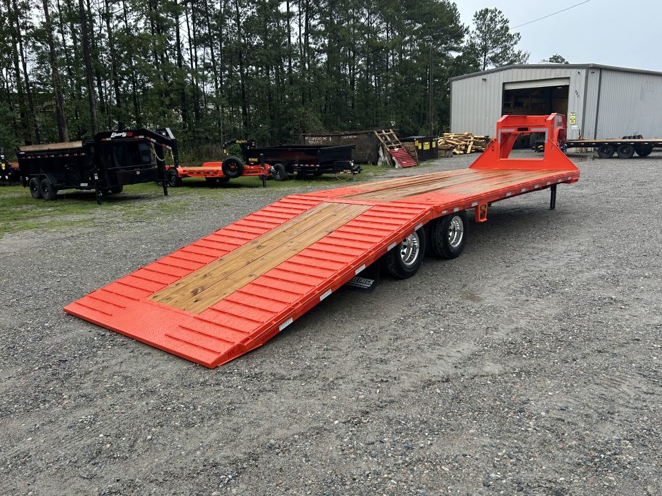 New 2027 Diamond C FMAX210 -32ft ( 20ft Deck + 12ft Dovetail ) #17190 Payload