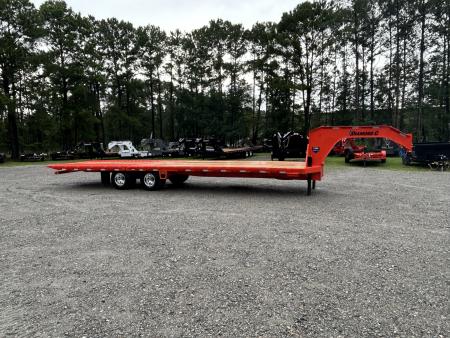 New 2027 Diamond C FMAX210 -32ft ( 20ft Deck + 12ft Dovetail ) #17190 Payload