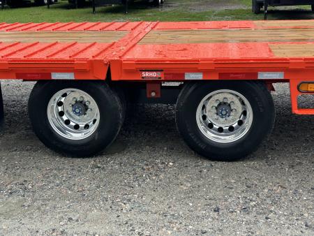 New 2027 Diamond C FMAX210 -32ft ( 20ft Deck + 12ft Dovetail ) #17190 Payload