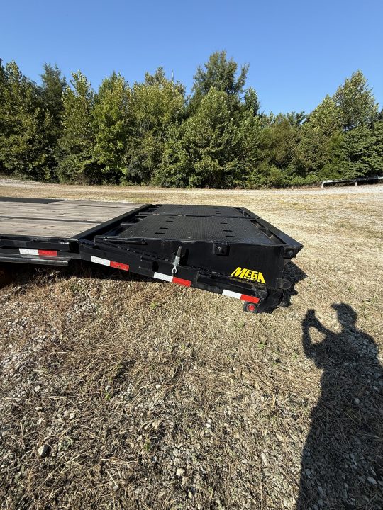 Used 2026 Big Tex 22GN-40 Flatbed Trailer, 35+5, MEGA RAMPS, 2 SPD JACKS, SPARE TIRE