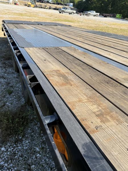 Used 2026 Big Tex 22GN-40 Flatbed Trailer, 35+5, MEGA RAMPS, 2 SPD JACKS, SPARE TIRE