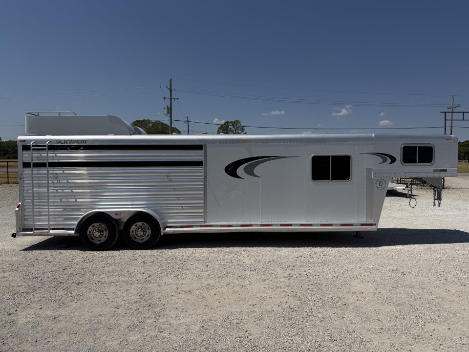 Used 2015 Platinum 4 Horse Gooseneck Horse Trailer