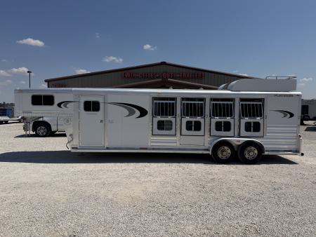 Used 2015 Platinum 4 Horse Gooseneck Horse Trailer