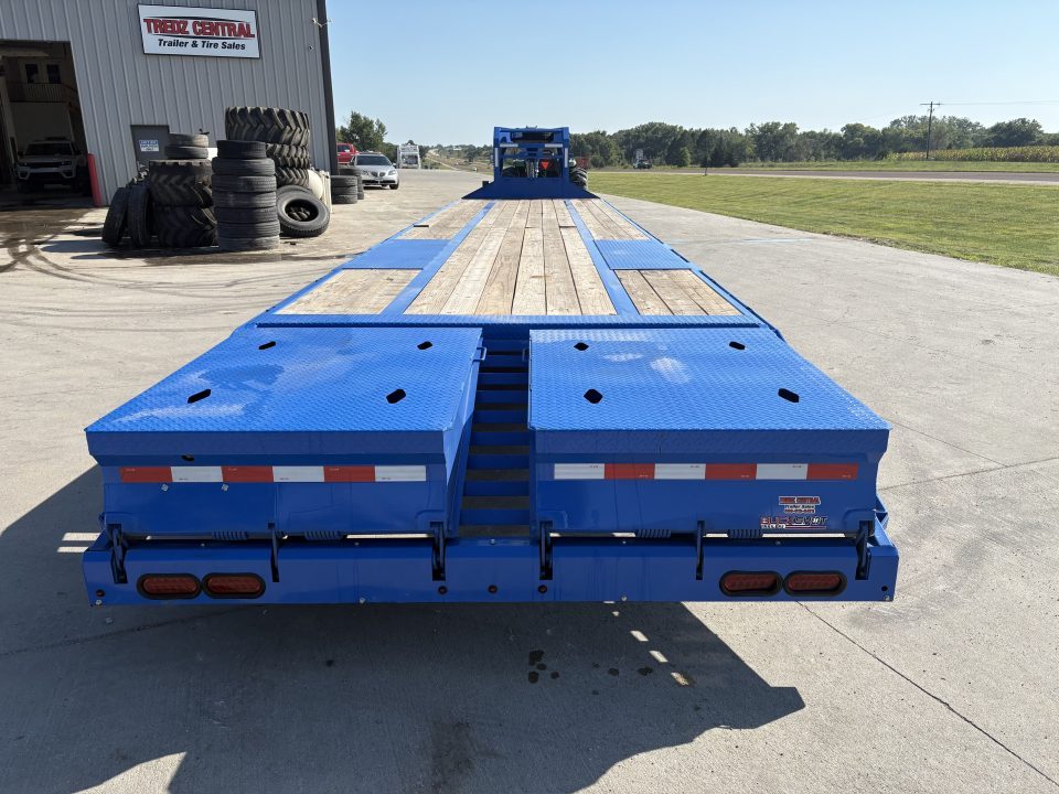 New 2026 Buckshot MFG Bolt 40R Deckover Trailer