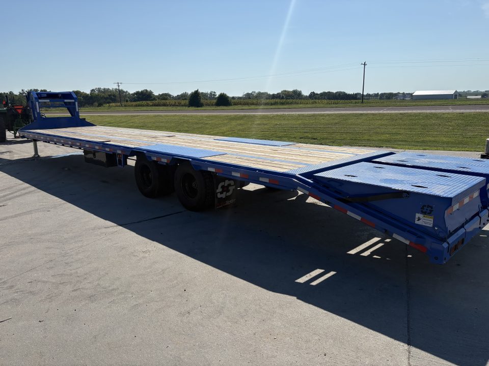 New 2026 Buckshot MFG Bolt 40R Deckover Trailer