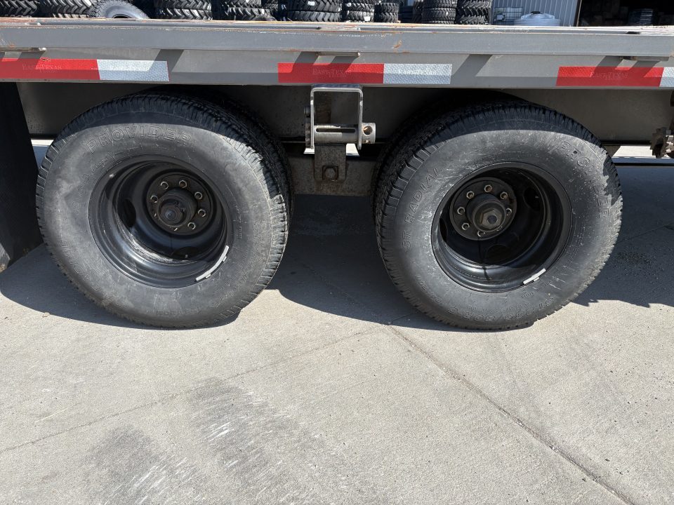 Used 2024 East Texas Trailers 40 ft Deckover Trailer